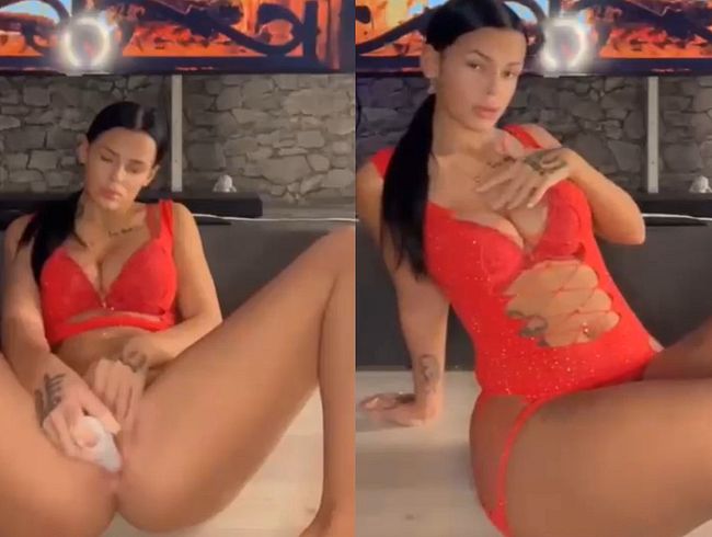 Download: Coco2004 - Ich bin dein schmutzigstes Weihnachtsgeschenk!