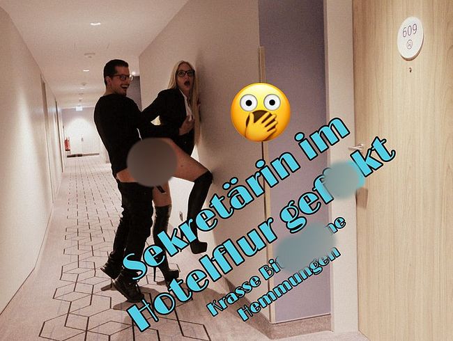 Download: Costas_Antonis - Meine Sekräterin im Hotelflur gefickt