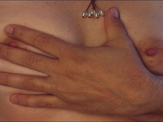 Download: CoupleofCloseups - Pralle TITTEN, geile NIPPEL! Tittenmassage mit Öl!!