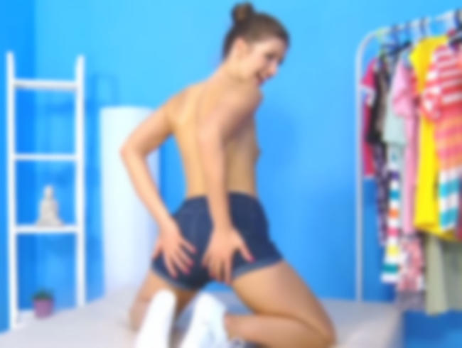 Download: Crazy-Sophia - Gnadenloser Arschaufriss und meine Fresse zugewichst!