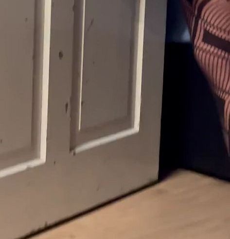 Download: Creamybunny - In sexy Outfit den Dildo schön genommen