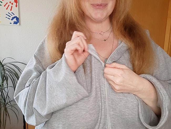 Download: Curly82 - Raus mit den Brüsten