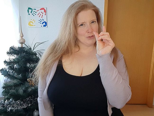 Download: Curly82 - Dein Minischwanz kommt nicht zwischen meine Titten