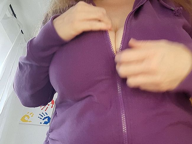 Download: Curly82 - Meine Brüste über deinem Gesicht