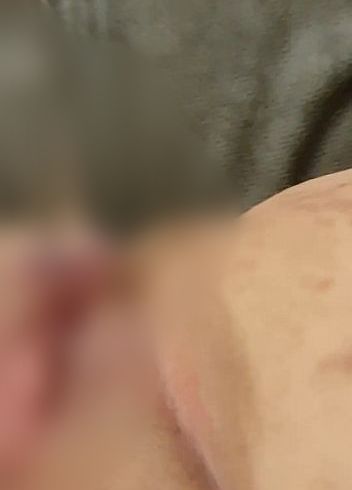 Download: Curvy-Lucy - Mit Glasdildo in Arsch und Pussy gefickt