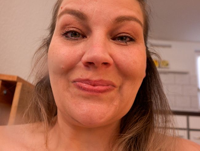 Download: DaddysLuder - Ich wollte einfach nur squirten und am Ende liefen mir die Tränen vor Freude