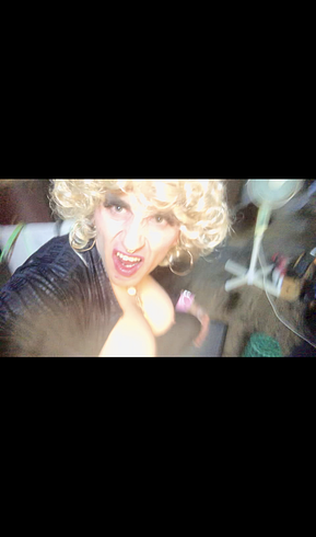 Download: Dancearoundme - Unmöglich oder? Das passiert, wenn deine Sissi Turbo geil Solo Schwanz geil den Dildo Fickt ????