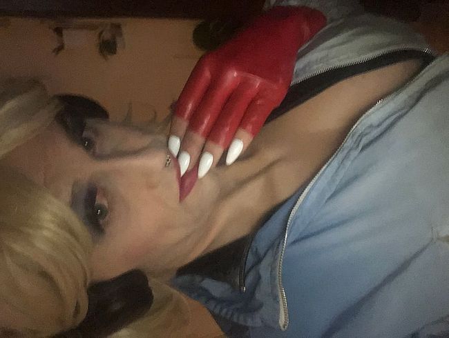 Download: Dancearoundme - Endlich wieder am Start für dich. Baby nutzt mich, damit du auf mich kommen kannst.