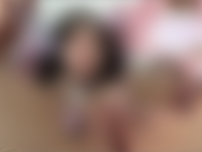 Download: DaphneDietz - Ich benutze das erste Mal 1 VIBRATOR & 2 DILDOS gleichzeitig!!! (rasiert)