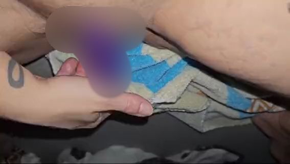 Download: DarkPhoenixC - Wenn die Dame alleine ist ,muss sie sich halt selbst helfen