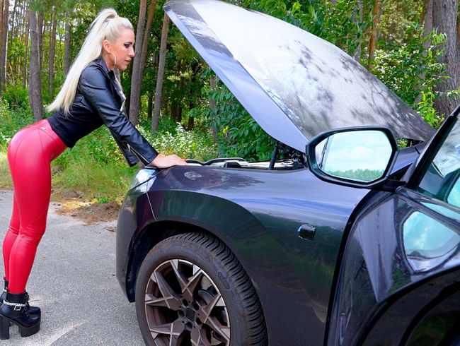 Download: Daynia - AUTOPANNE eskaliert im 3LOCH ABSCHLEPPSERVICE | Ohne Gummi zerfickt mit ULTRA SPERMAFACIAL...!