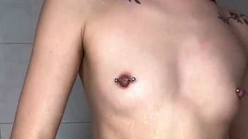 Download: Dear_Milu - Ich enthaare meinen ganzen Körper für dich! Komm mit!