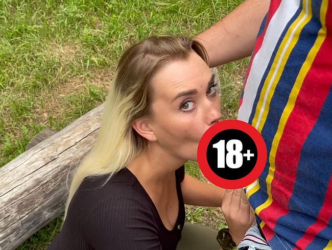 Download: DerPornoBeamte - Blond & Dicke Titten! Das erste Best of LarissaBell!