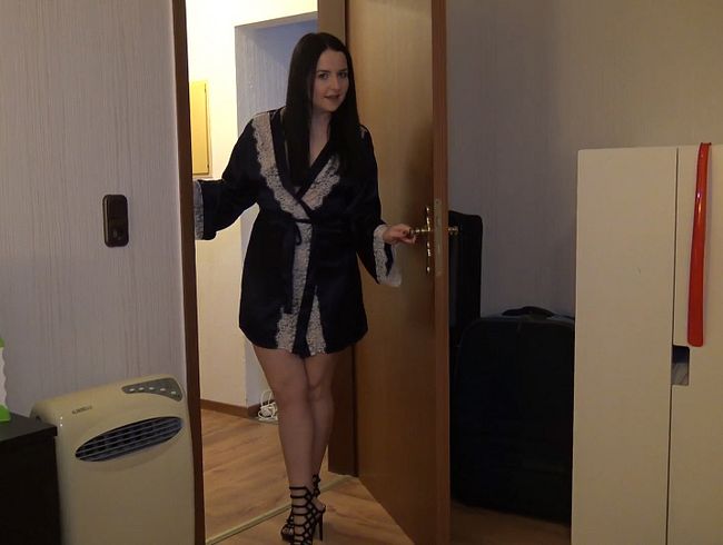 Download: DerPornoBeamte - Zu Krass! CREAMPIE für PERVERSE Stiefschwester!