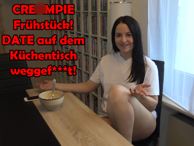 Download: DerPornoBeamte - CREAMPIE Frühstück! Date auf dem Küchentisch weggefickt!