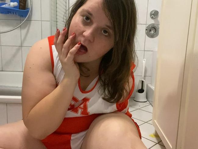 Download: Deutsche_Anna - Hot Fucking Football Break!