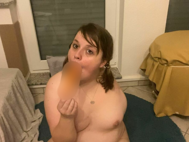 Download: Deutsche_Anna - Karotte in Arsch & Muschi