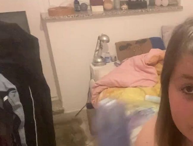 Download: Deutsche_Anna - Der passt doch niemals in meine enge Muschi?! Oder Doch?!