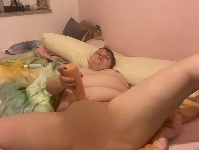 Download: Deutsche_Anna - Kannst du mir kurz zur Hand gehen? Ganz tief rein! Bis ich die ganze Faust spüre!