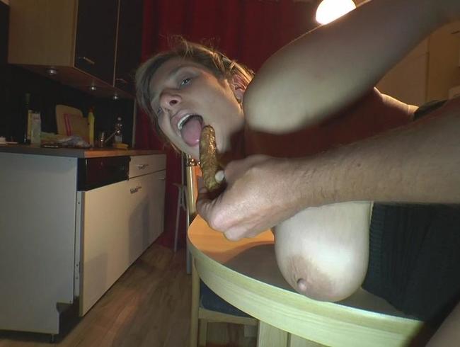 Download: Devote_Sexsklavin - Drei Würstchen für die Schlampenlöcher