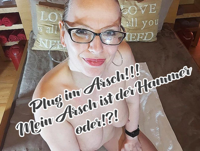 Download: DianaDeLuxe - Plug im Arsch!! Mein Arsch ist der Hammer oder!?!