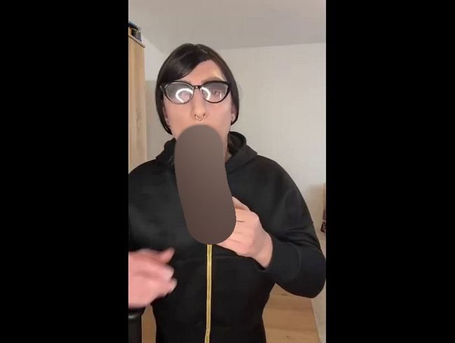 Download: DianaWinter - Der erste Teil meines Verwöhnvideos(vor dem training)