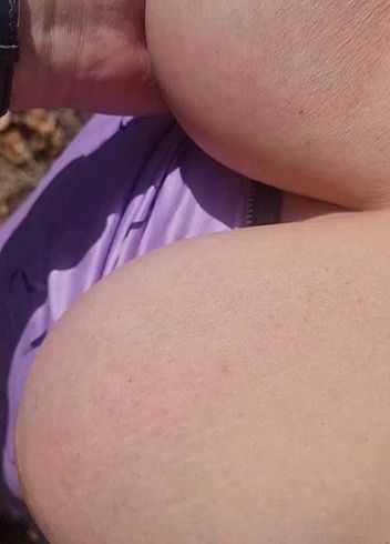 Download: DickeTitte70 - Titten spielen und ihn dabei wichsen