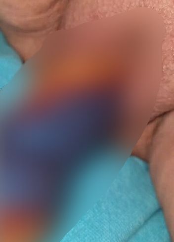 Download: DickeTitte70 - Neuen geilen Dildo getestet