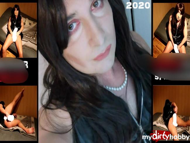 Download: DivyStylez - Dicker Dildo lässt mich spritzen!!!