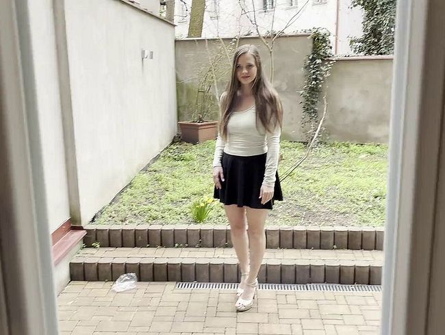 Download: DoMaXXX - Behaarte MILF macht es tief