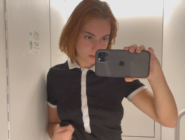 Download: Dollydyson - Riskanter Fick im Flugzeug - Ich bin jetzt im mile-high-club!