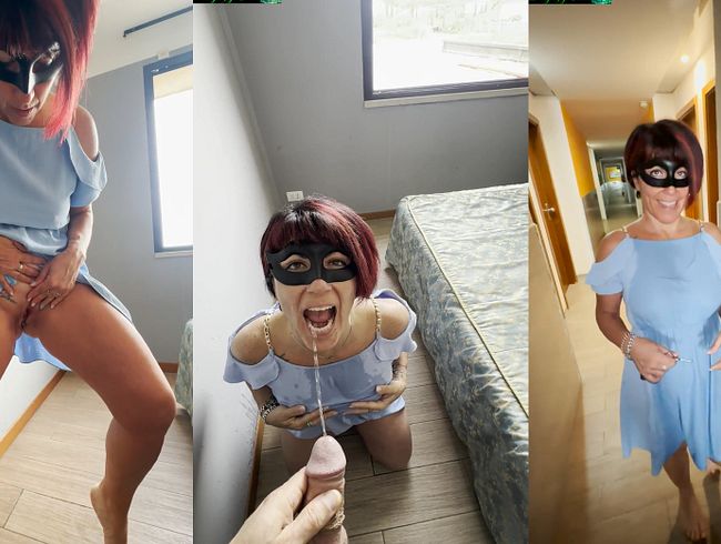 Download: DragonflyExhib - Allein urinieren, auf die Kleidung pinkeln, sich in den Mund urinieren und mit Urin bedeckt durch den Hotelflur laufen!