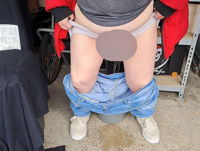 Download: Eheflittchen68 - Garagen Eimer Piss