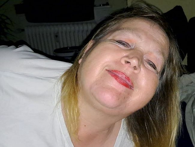 Download: Eheflittchen68 - lutsch ihm mal eben den Männersaft raus