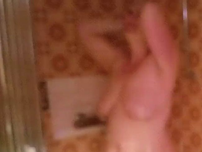 Download: Einfach_Dani - Dani unter der dusche