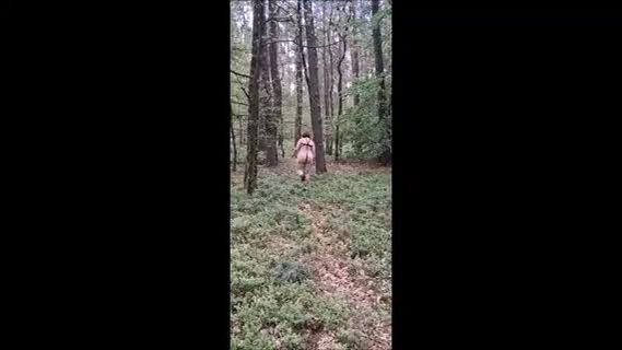 Download: Einfach_Dani - Im Wald, mit Pentagramm Bondage