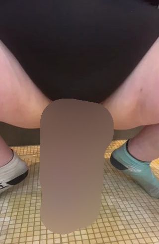 Download: EinsameEhefrau04 - Tentakel dildo sauber machen ?