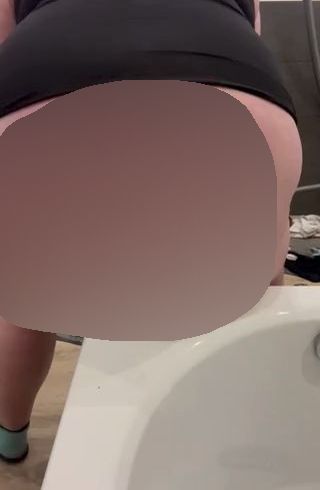 Download: EinsameEhefrau04 - Mein großer will noch tiefer und in mir spritzen