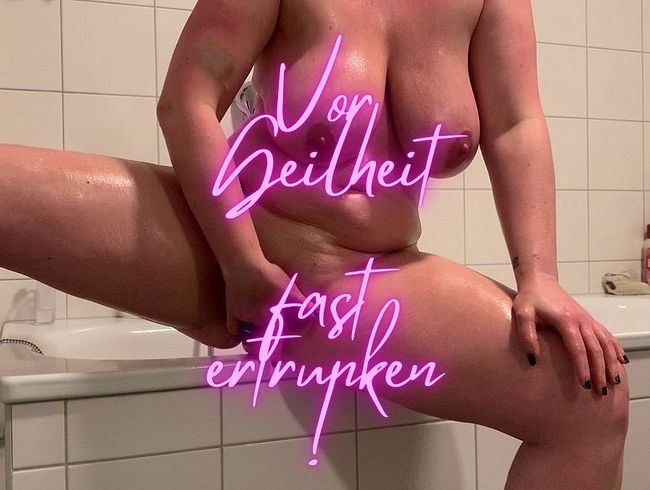 Download: Elisa92 - Vor GEILHEIT fast ertrunken! Mega Orgasmus bis zum umkippen!