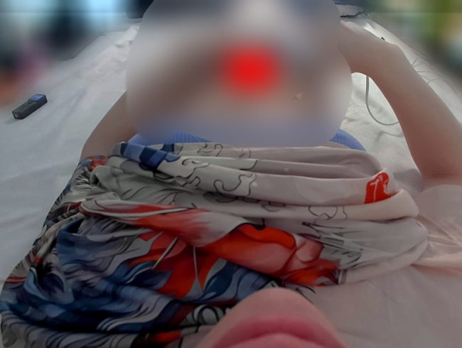 Download: Elviye - [FPOV] 18-jährige Trans Frau erreicht mit ihrem Massagestab den Höhepunkt