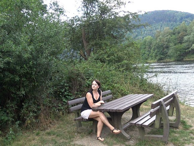 Download: EmmaSecret - Was hab ich falsch gemacht? ERWISCHT! Großer Schwanz steht bereit!