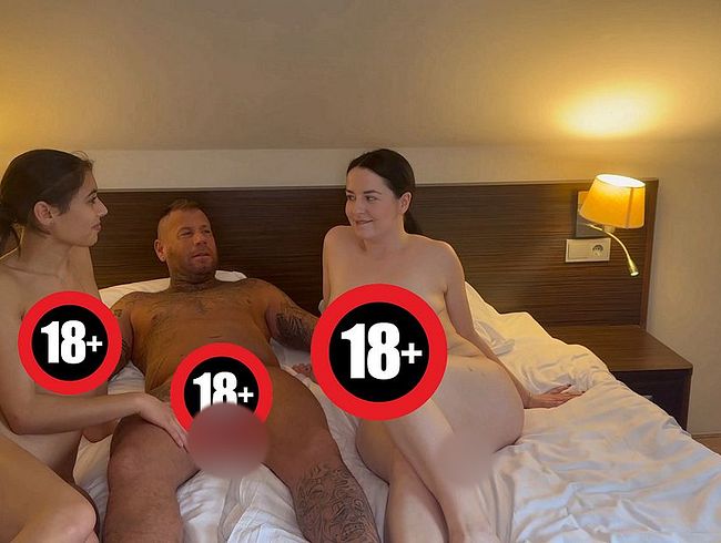 Download: EmmaSecret - Ups Mama! Dein Lover fickt meine Freundin und mich!