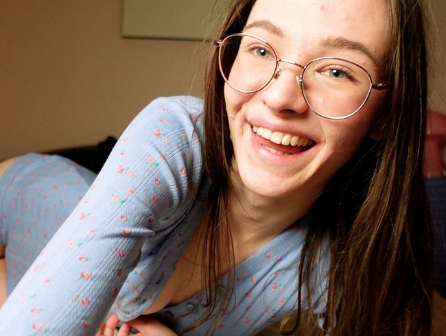 Download: Emmi-Hill - Wichsanleitung! Ich melke deinen Schwanz ab!  