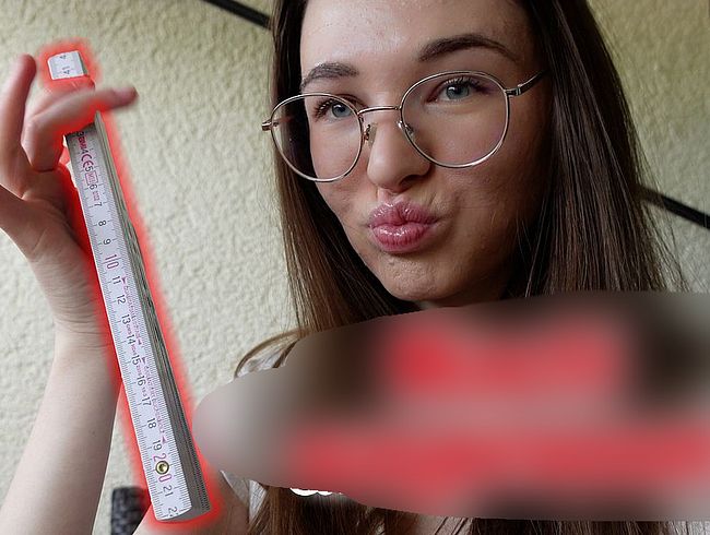 Download: Emmi-Hill - SO GROß IST MEINE PUSSY!! Ich messe meine XXL-Lippen!  