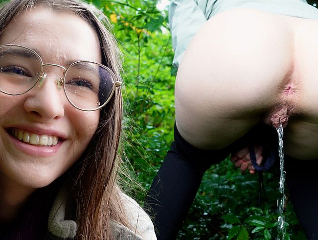 Download: Emmi-Hill - Best off PINKEL-SESSION! Draußen und drinnen, ich lass alles laufen!