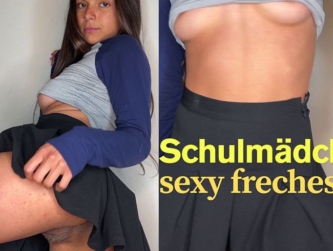 Download: EmyRose - EmyRose als süßes Schulmädchen – Frecher Teaser mit Muschi-Präsentation!