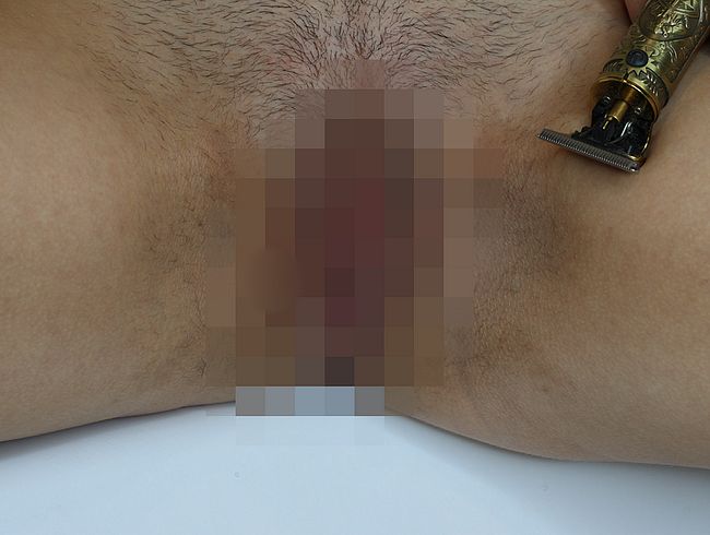 Download: Erect_Dick - Die Schamhaare mit einem Trimmer und einem Rasierer entfernen! Nahaufnahme!