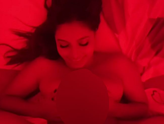 Download: EthanColeman - Latina Es macht mich titjob im Zimmer rot