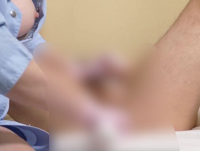 Download: EvaGrant - Vollbusige Krankenschwester mit Handschuhen bringt Patientin mit Prostataspiel und Spermaexplosion in Bedrängnis