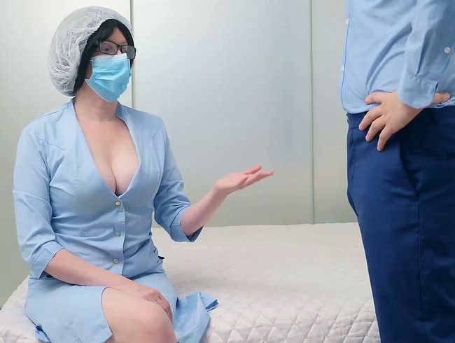 Download: EvaGrant - Ärztliche Untersuchung mit tiefem Ausschnitt: Prostata-Melken mit schwarzen Handschuhen und Spermaprobe mit einem Glasstab